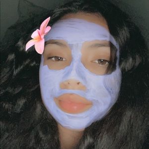 Meet your Posher, Yoselin